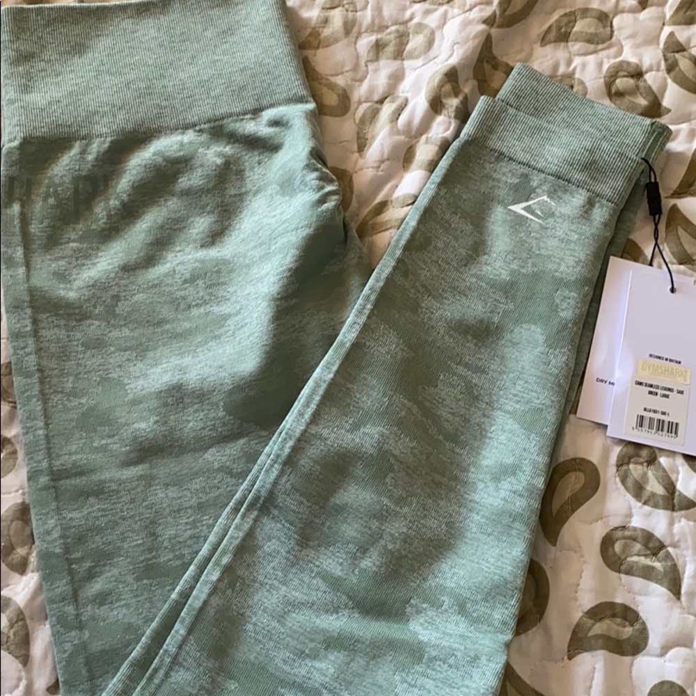 NWT Gymshark Camo Seamless Leggings Large